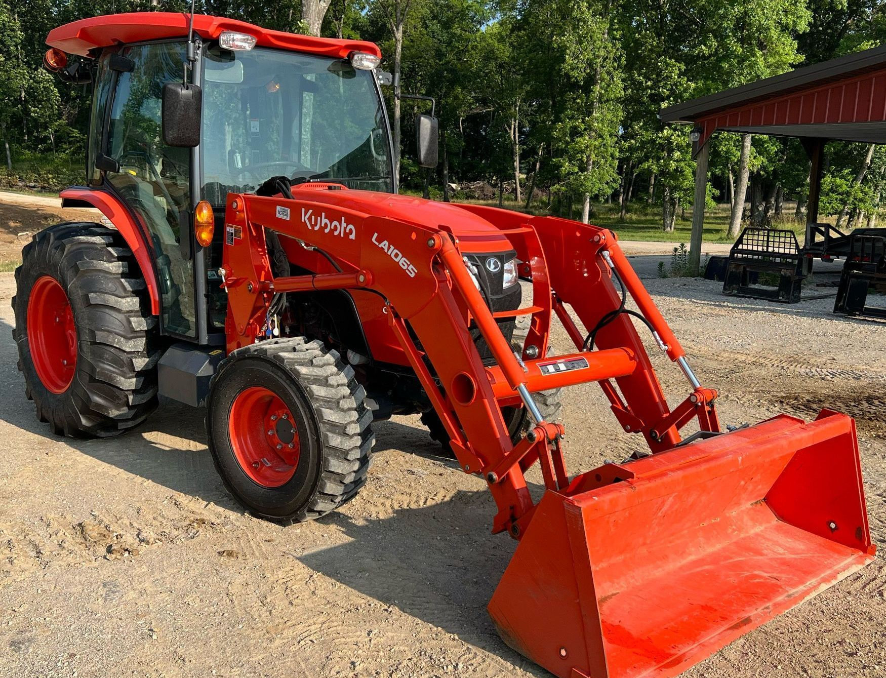 Kubota MX6000 3