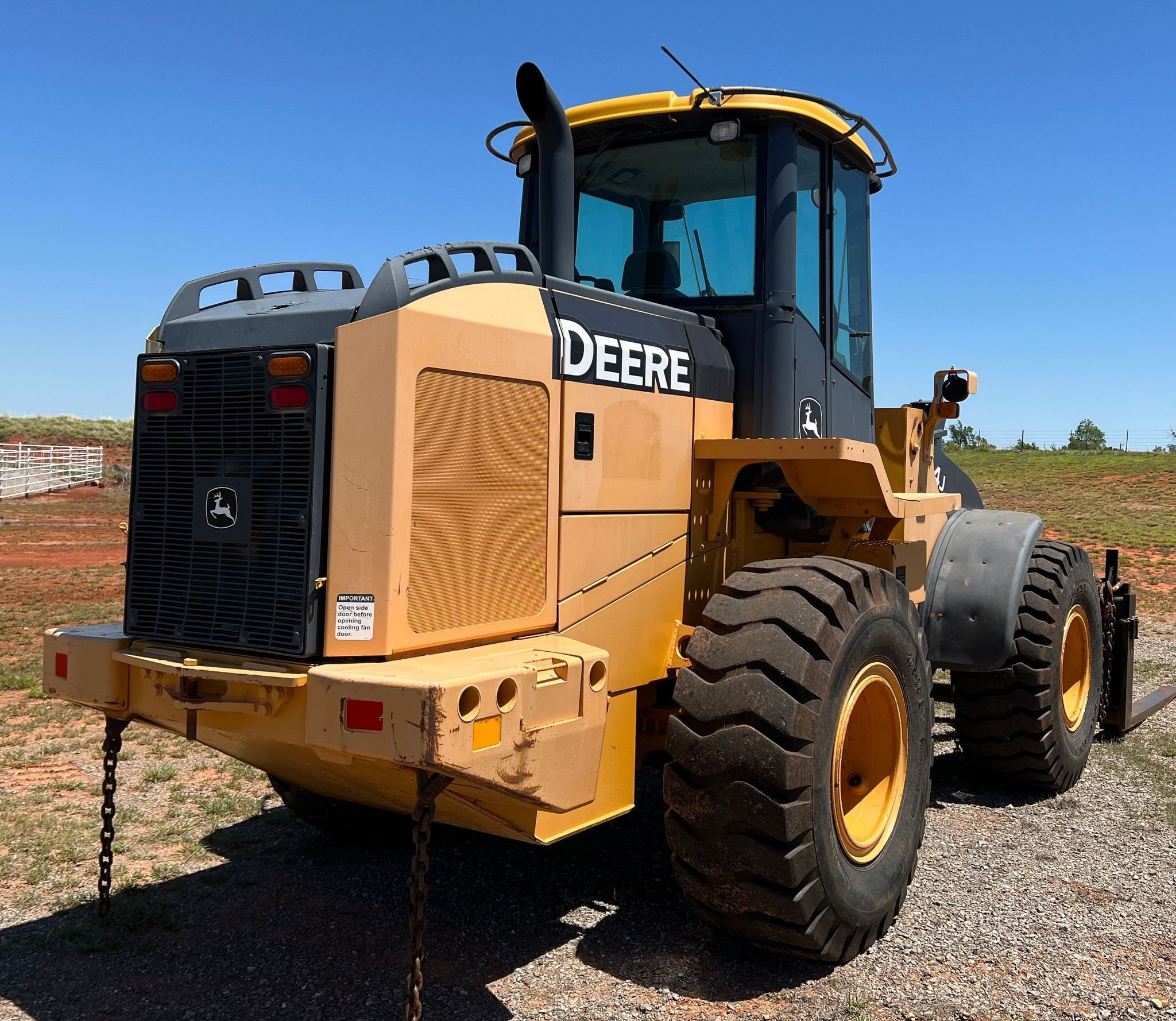 John Deere 624J 5